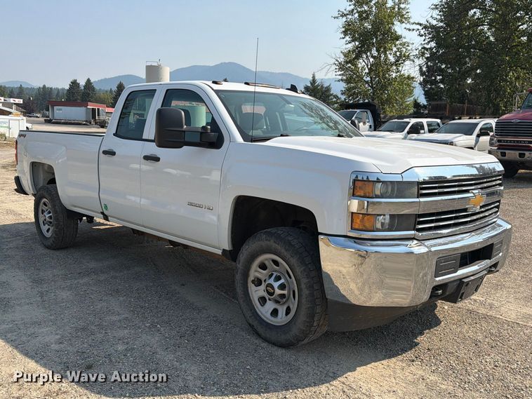 image for item FK4561 2016 Chevrolet Silverado 3500HD Ext. Cab pickup truck