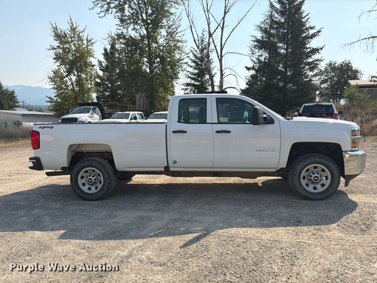 image for item FK4561 2016 Chevrolet Silverado 3500HD Ext. Cab pickup truck