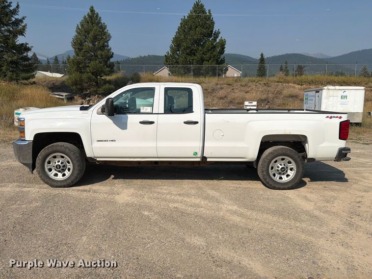 image for item FK4561 2016 Chevrolet Silverado 3500HD Ext. Cab pickup truck