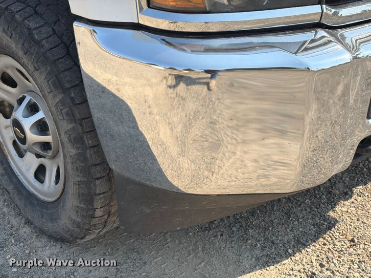 image for item FK4561 2016 Chevrolet Silverado 3500HD Ext. Cab pickup truck