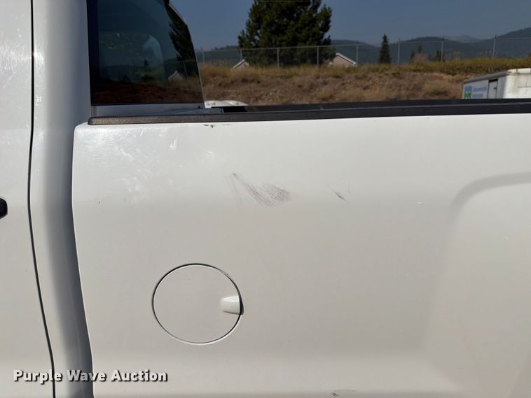 image for item FK4561 2016 Chevrolet Silverado 3500HD Ext. Cab pickup truck