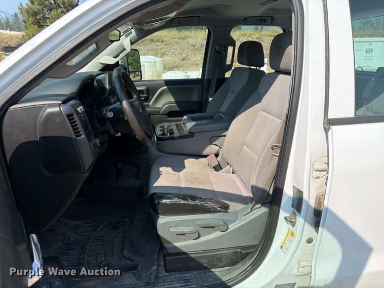 image for item FK4561 2016 Chevrolet Silverado 3500HD Ext. Cab pickup truck