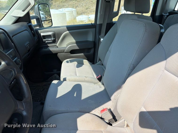 image for item FK4561 2016 Chevrolet Silverado 3500HD Ext. Cab pickup truck