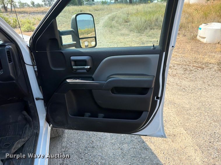 image for item FK4561 2016 Chevrolet Silverado 3500HD Ext. Cab pickup truck