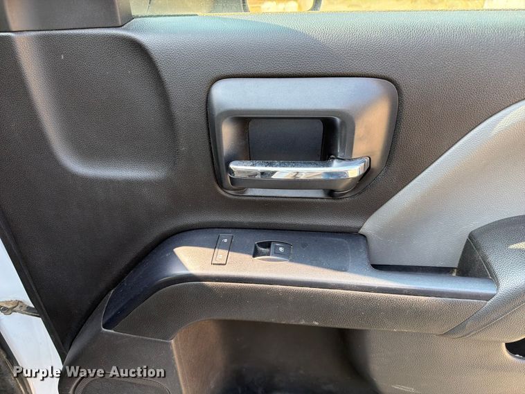 image for item FK4561 2016 Chevrolet Silverado 3500HD Ext. Cab pickup truck