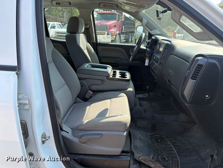 image for item FK4561 2016 Chevrolet Silverado 3500HD Ext. Cab pickup truck