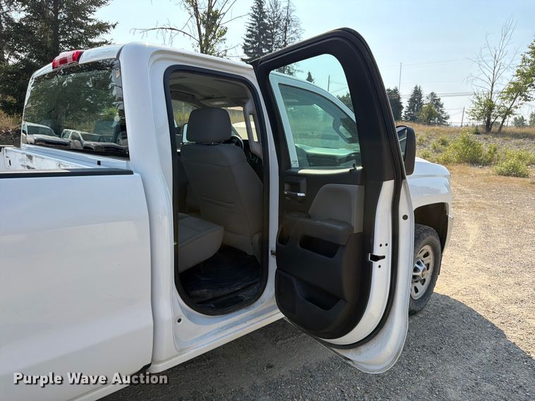 image for item FK4561 2016 Chevrolet Silverado 3500HD Ext. Cab pickup truck