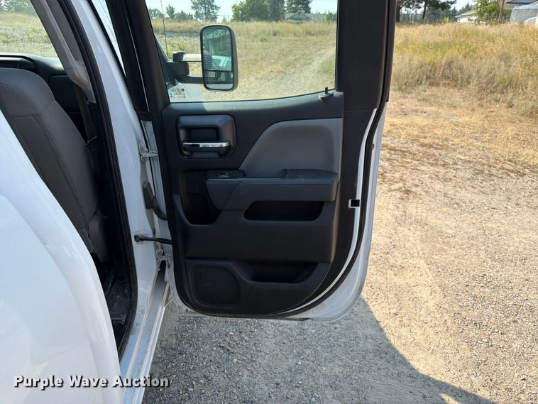 image for item FK4561 2016 Chevrolet Silverado 3500HD Ext. Cab pickup truck
