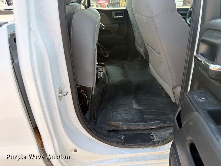 image for item FK4561 2016 Chevrolet Silverado 3500HD Ext. Cab pickup truck