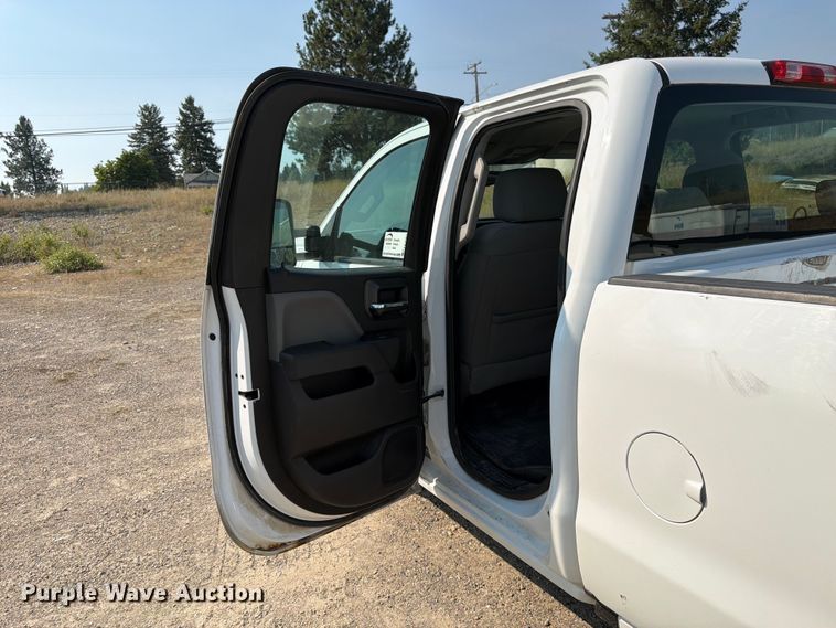 image for item FK4561 2016 Chevrolet Silverado 3500HD Ext. Cab pickup truck