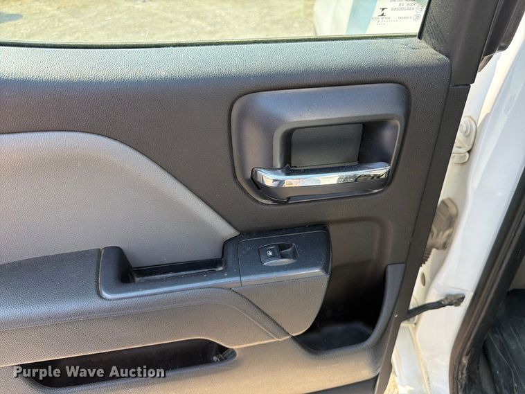 image for item FK4561 2016 Chevrolet Silverado 3500HD Ext. Cab pickup truck