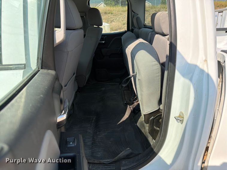 image for item FK4561 2016 Chevrolet Silverado 3500HD Ext. Cab pickup truck