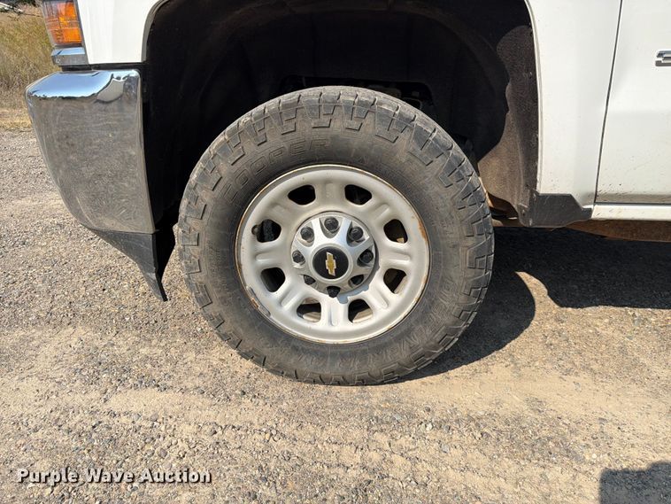 image for item FK4561 2016 Chevrolet Silverado 3500HD Ext. Cab pickup truck