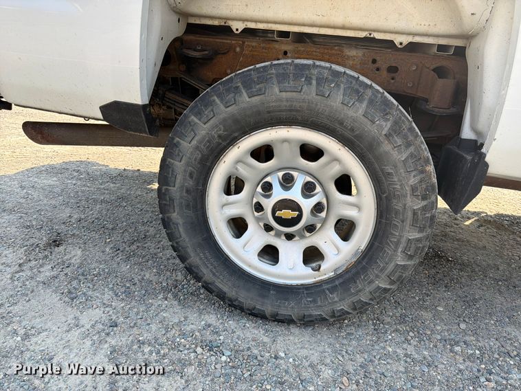 image for item FK4561 2016 Chevrolet Silverado 3500HD Ext. Cab pickup truck