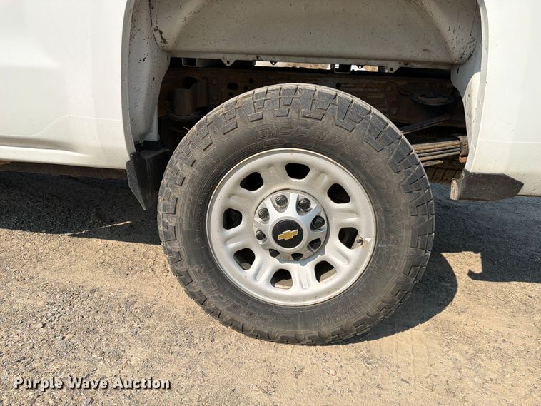 image for item FK4561 2016 Chevrolet Silverado 3500HD Ext. Cab pickup truck
