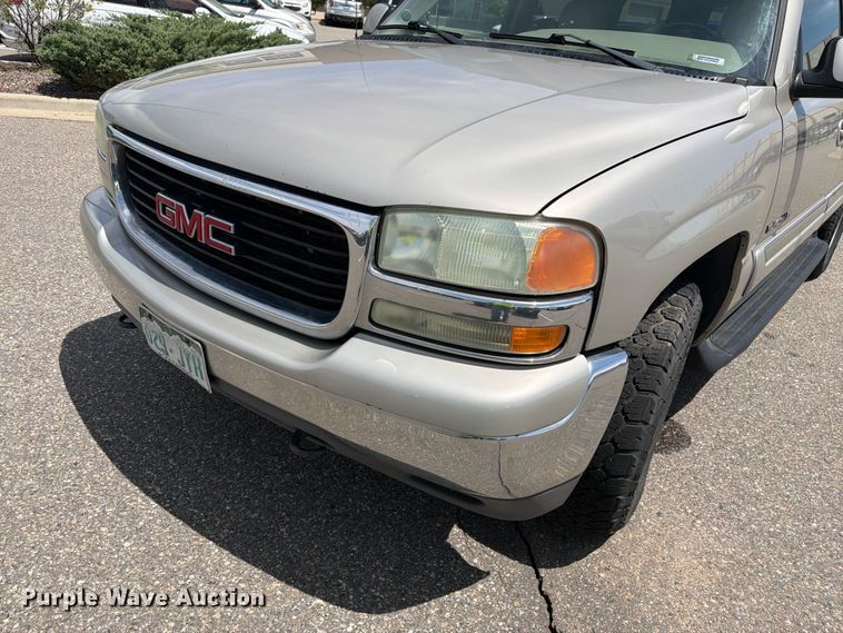 image for item FM7536 2004 GMC Yukon XL SUV