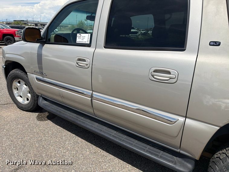 image for item FM7536 2004 GMC Yukon XL SUV