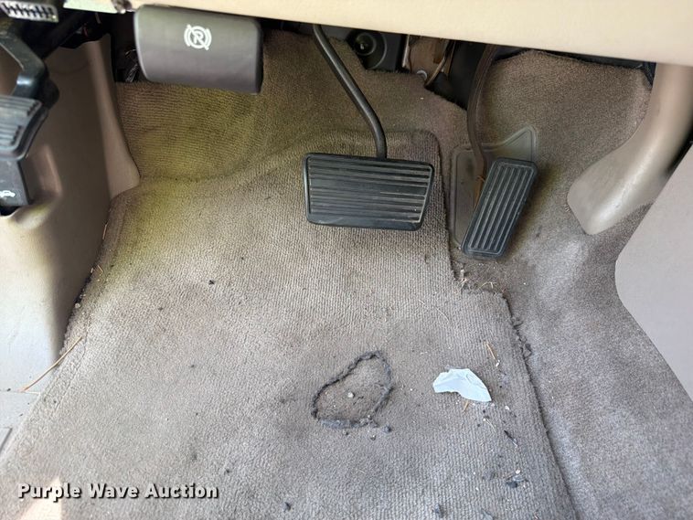 image for item FM7536 2004 GMC Yukon XL SUV