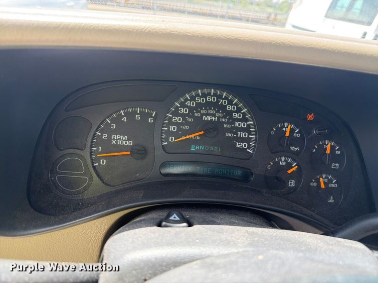 image for item FM7536 2004 GMC Yukon XL SUV