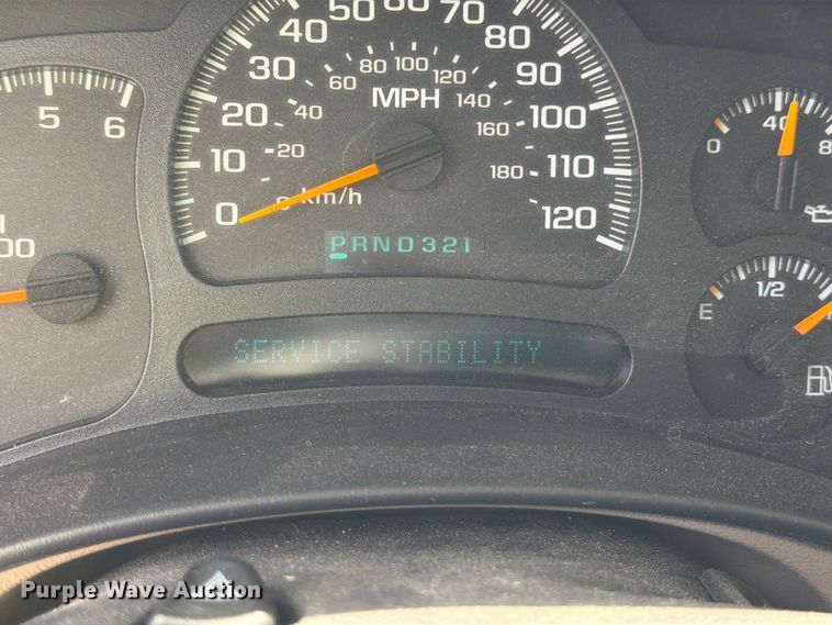 image for item FM7536 2004 GMC Yukon XL SUV
