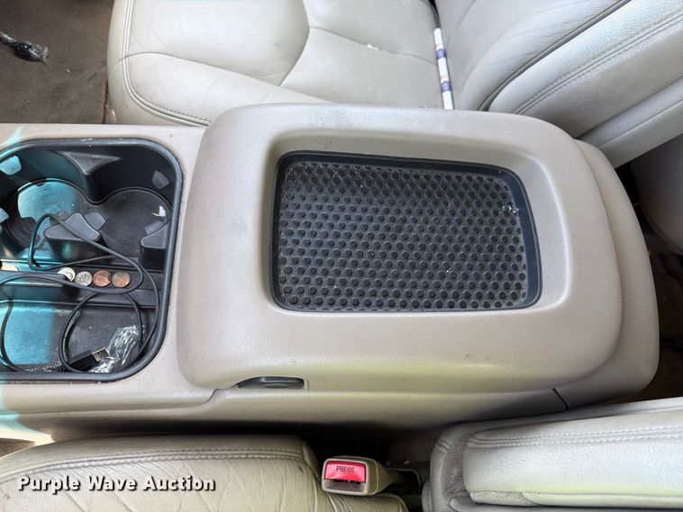 image for item FM7536 2004 GMC Yukon XL SUV