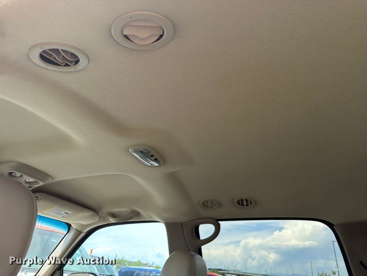 image for item FM7536 2004 GMC Yukon XL SUV