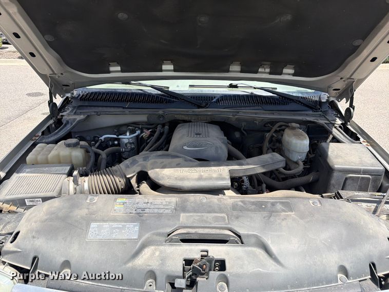 image for item FM7536 2004 GMC Yukon XL SUV