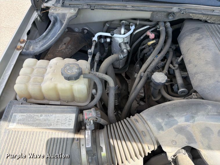 image for item FM7536 2004 GMC Yukon XL SUV
