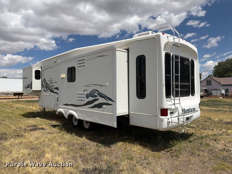 image for item FM7599 2005 Keystone camper