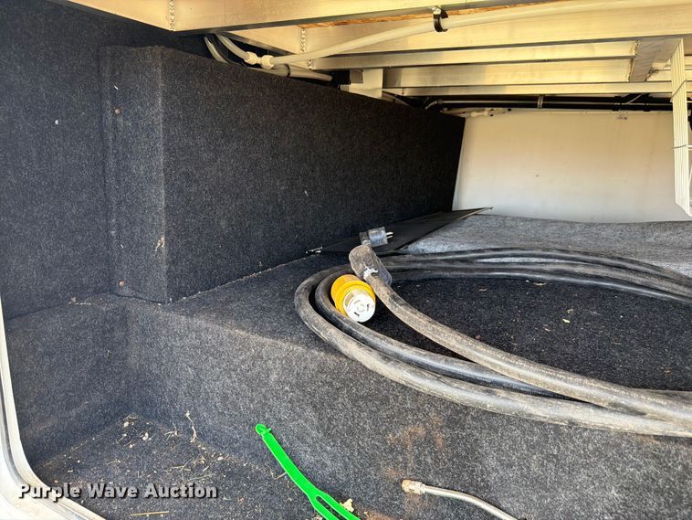 image for item FM7599 2005 Keystone camper