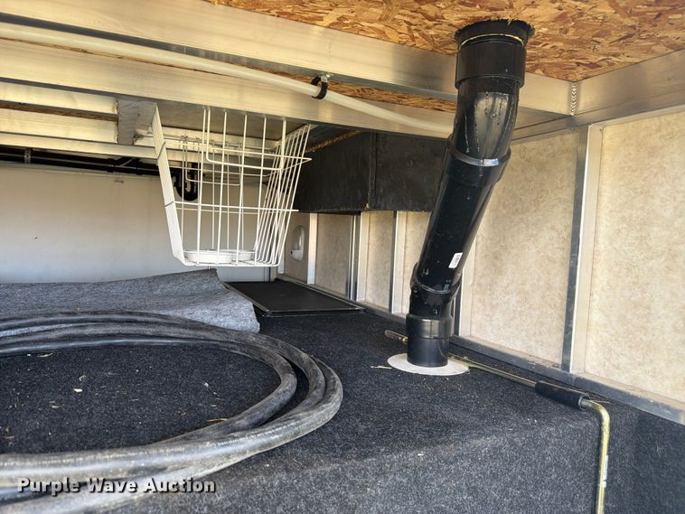 image for item FM7599 2005 Keystone camper