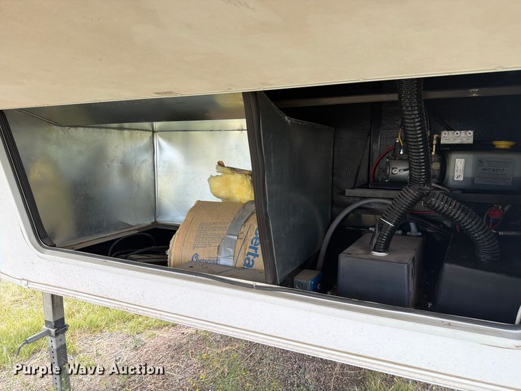 image for item FM7599 2005 Keystone camper