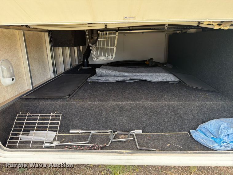 image for item FM7599 2005 Keystone camper
