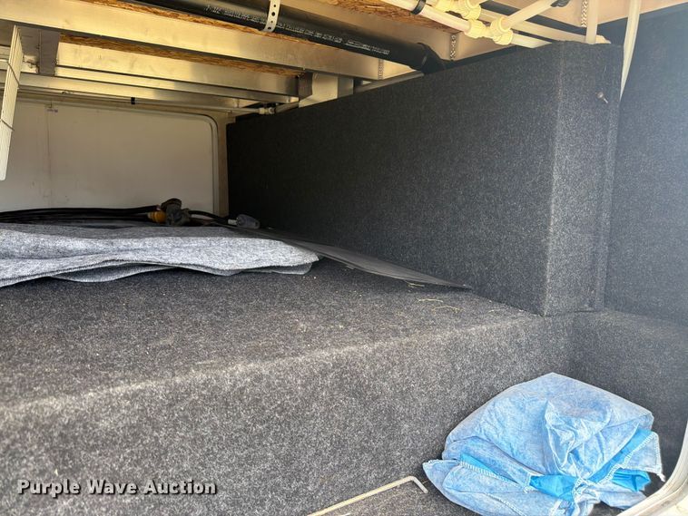 image for item FM7599 2005 Keystone camper