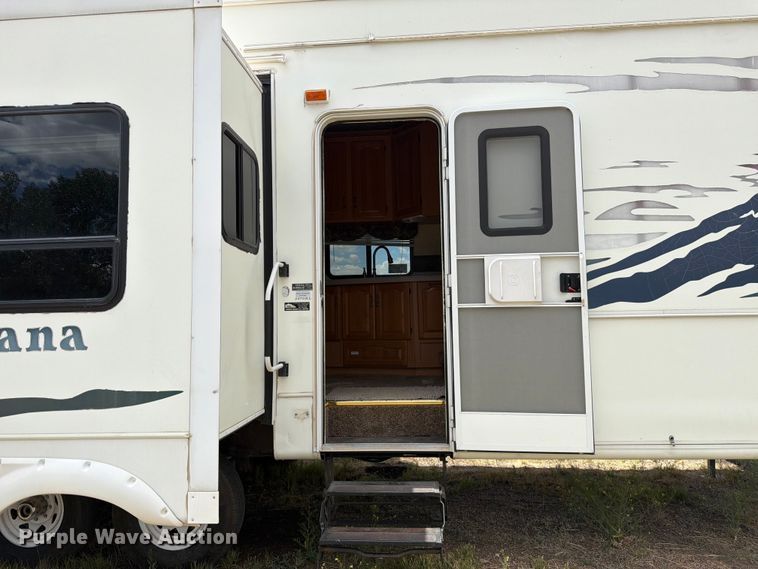 image for item FM7599 2005 Keystone camper