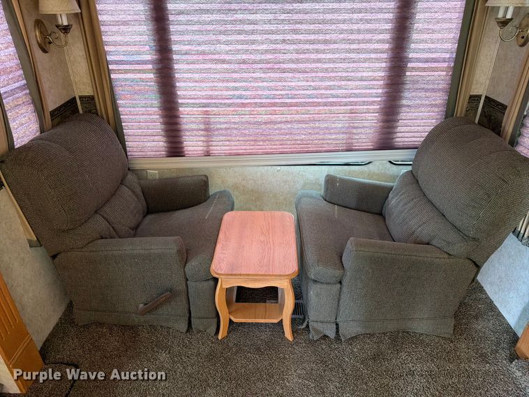 image for item FM7599 2005 Keystone camper