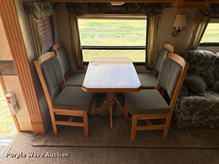 image for item FM7599 2005 Keystone camper