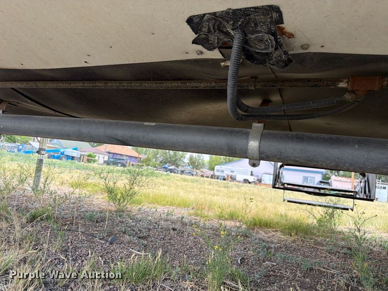 image for item FM7599 2005 Keystone camper