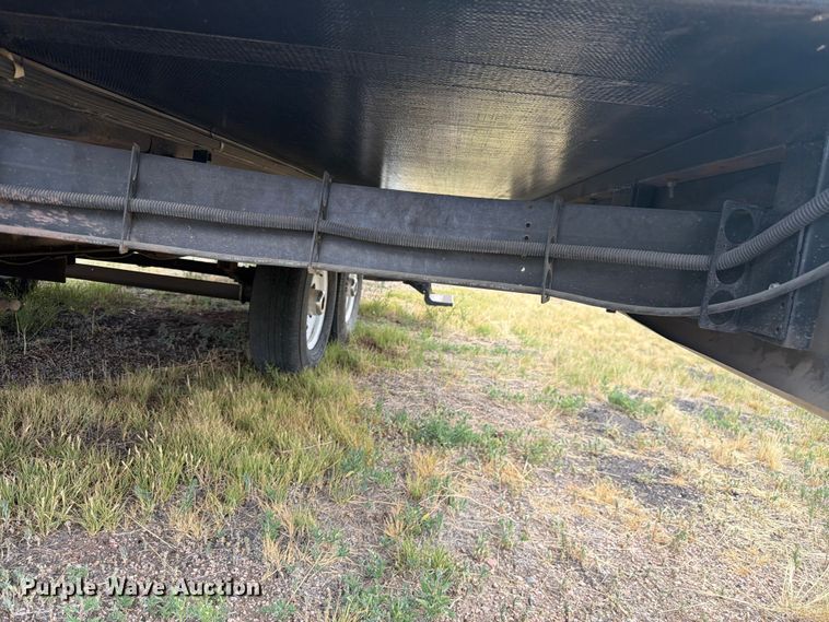 image for item FM7599 2005 Keystone camper