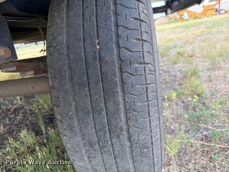 image for item FM7599 2005 Keystone camper