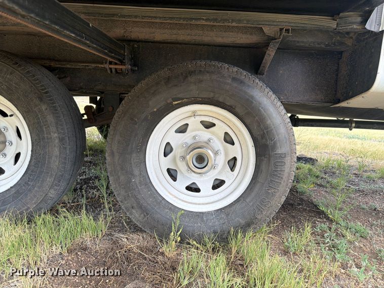 image for item FM7599 2005 Keystone camper