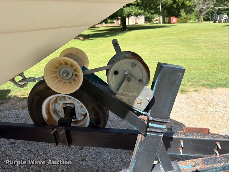 image for item FN2517 1995 Mariah Barchetta boat