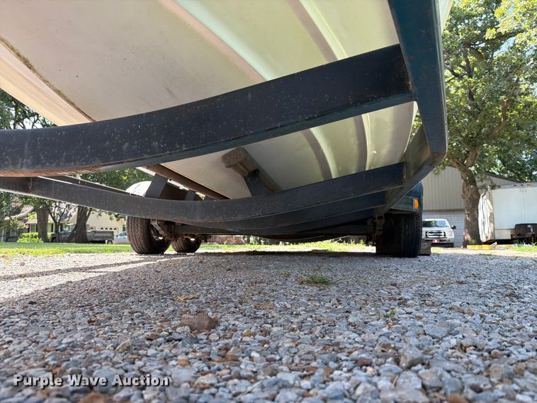 image for item FN2517 1995 Mariah Barchetta boat