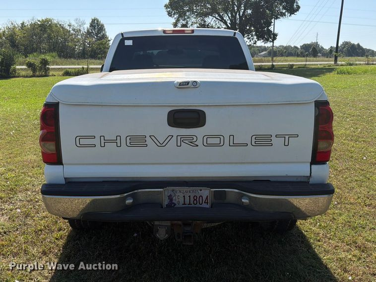 image for item FN2524 2006 Chevrolet Silverado Ext. Cab pickup truck