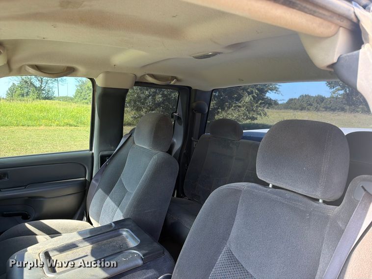image for item FN2524 2006 Chevrolet Silverado Ext. Cab pickup truck