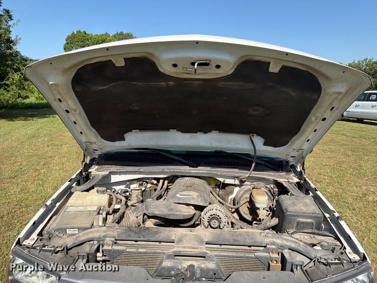 image for item FN2524 2006 Chevrolet Silverado Ext. Cab pickup truck