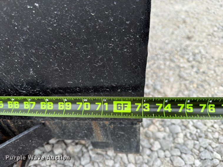 image for item FN2534 Roll-off dumpster