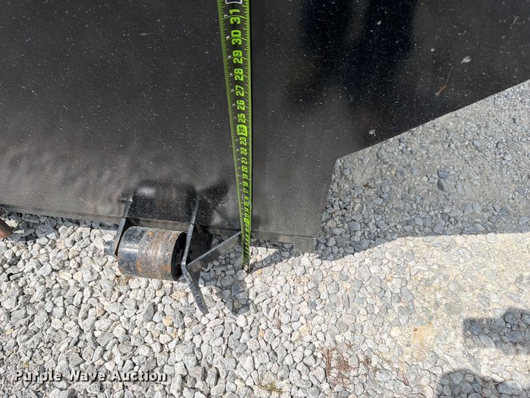 image for item FN2534 Roll-off dumpster