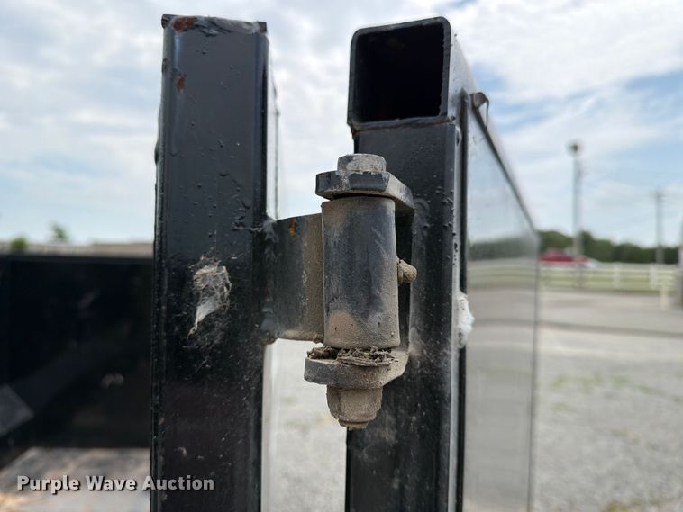 image for item FN2536 Roll-off dumpster