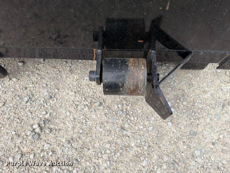 image for item FN2537 Roll-off dumpster